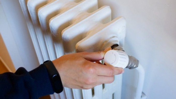 Riscaldamento, rinviata l’accensione degli impianti comunali a Osnago