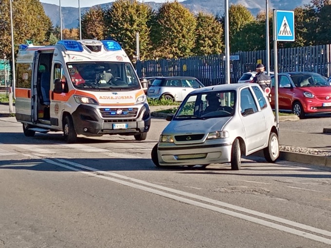 Incidente, 86enne si ribalta con la sua microcar