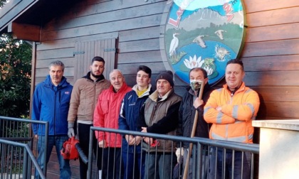 Festa dell'albero, volontari all'opera al Lago di Sartirana