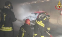 Bulciago, auto in fiamme in un box: intervengono i Vigili del fuoco
