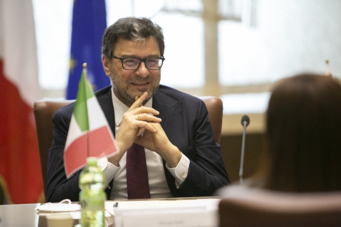 Frontalieri, Giorgetti: pensioni svizzere tassate al 5%, risultato importante e di chiarezza