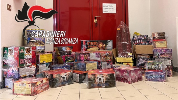 Maxi sequestro di fuochi d’artificio illegali