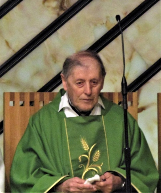 Lutto in città, è morto don Adriano Ferrario