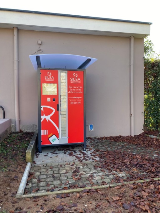 Distributore di sacchetti per la raccolta differenziata