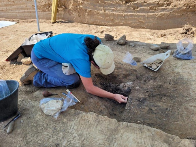 Nel cantiere della scuola rinvenuti resti del Neolitico