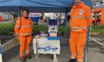 In via degli Alpini i mercatini degli hobbisti