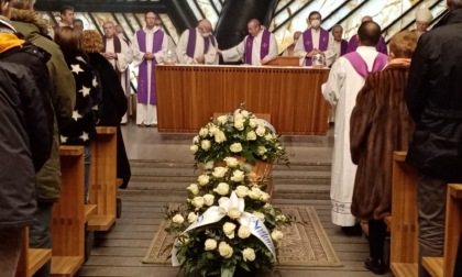 L’ultimo saluto a don Adriano Ferrario: “Ha amato ed è stato amato dalla gente”