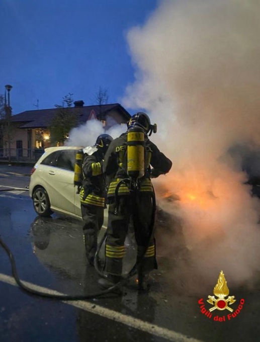 incendio autovettura