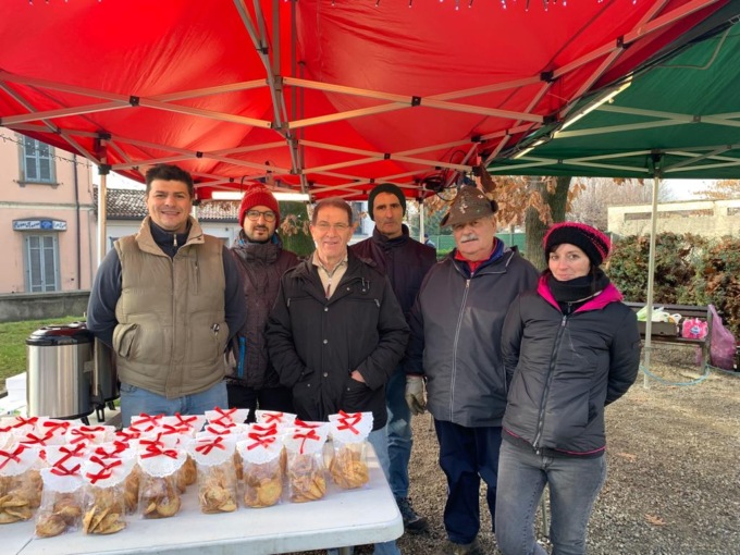 La festa di pomm è tornata in paese con bancarelle