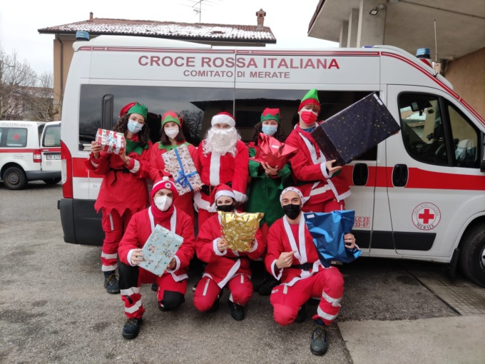Croce Rossa, giocattoli ai meno fortunati