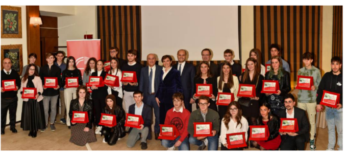 Eusider: borse di studio ai figli dei dipendenti