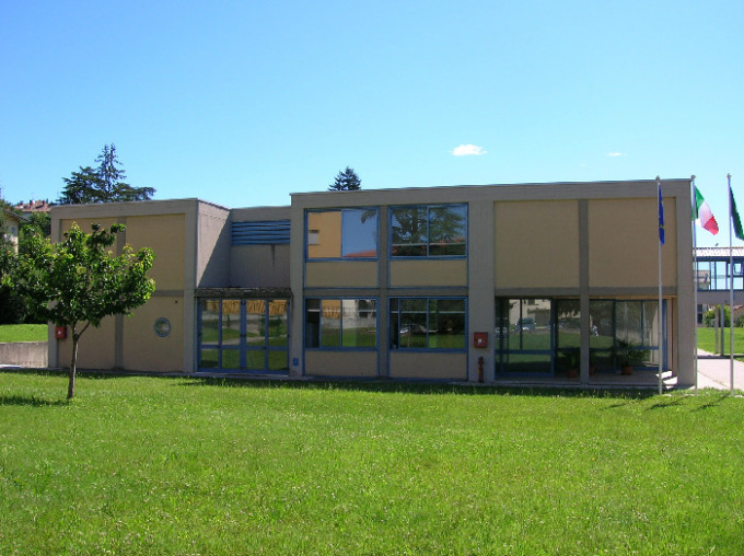 Problemi al riscaldamento, alunni delle elementari al freddo