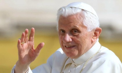 Sotto il Monte ricorda il papa Benedetto XVI