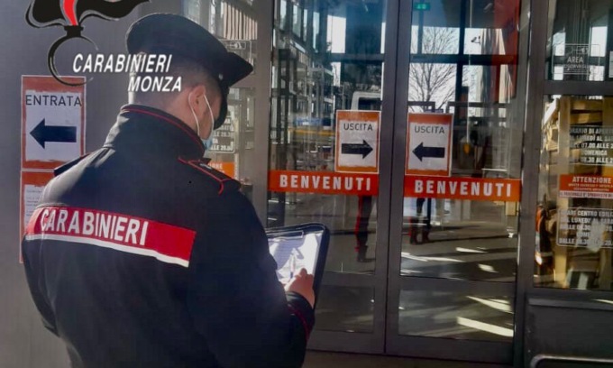 Coppia lecchese beccata a rubare in Brianza