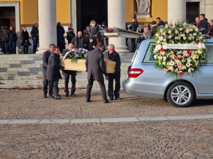 Straziante addio a mamma Chiara Vailati, “un bruco diventato farfalla”