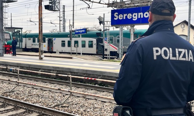 Ragazzino aggredito in stazione, il video scioccante