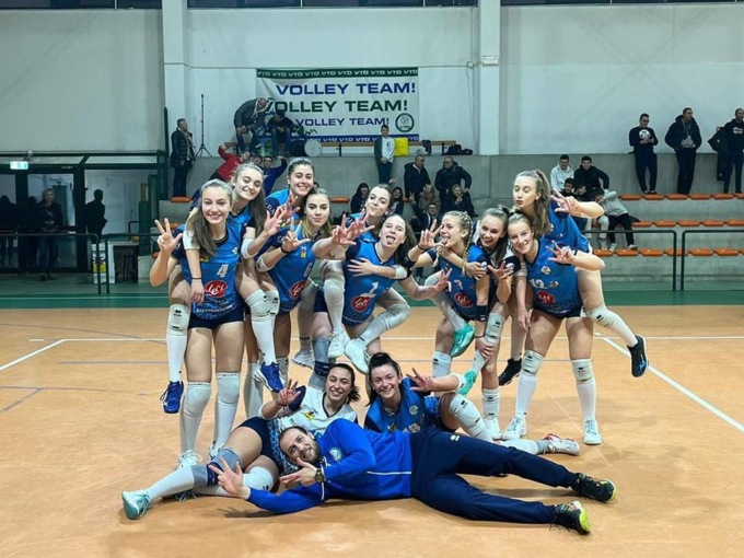Volley Team Brianza: l’U18 stacca il pass e vola a Picco, l’U14 si regala la prima vittoria in Terza Divisione FOTOGALLERY