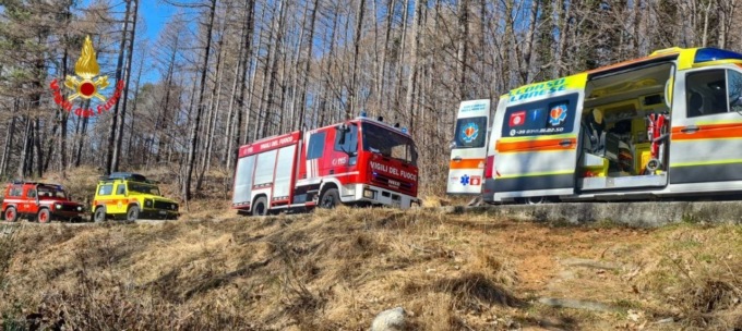 Colto da malore su un sentiero, grave un 49enne