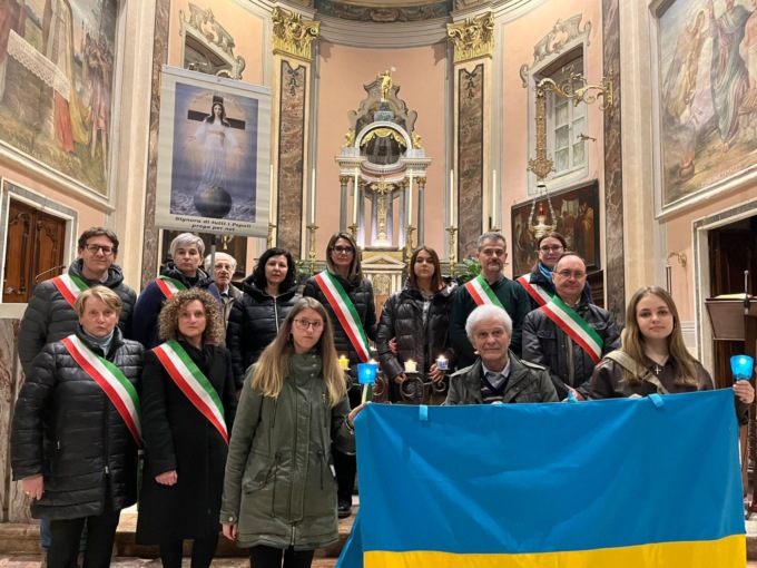 Cassago Chiama Chernobyl organizza una fiaccolata ad un anno dallo scoppio della guerra in Ucraina