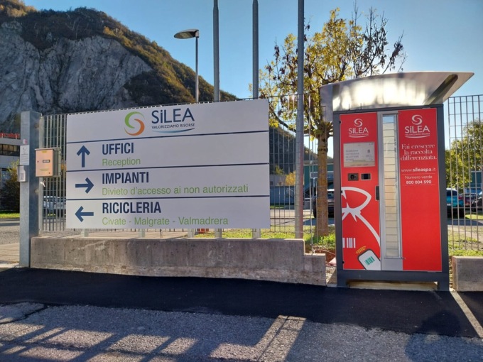 Nuovi distributori automatici di sacchi a Calco, La Valletta e Olgiate