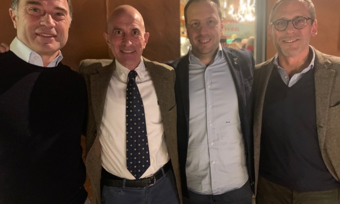 Una tavola rotonda per discutere delle infrastrutture