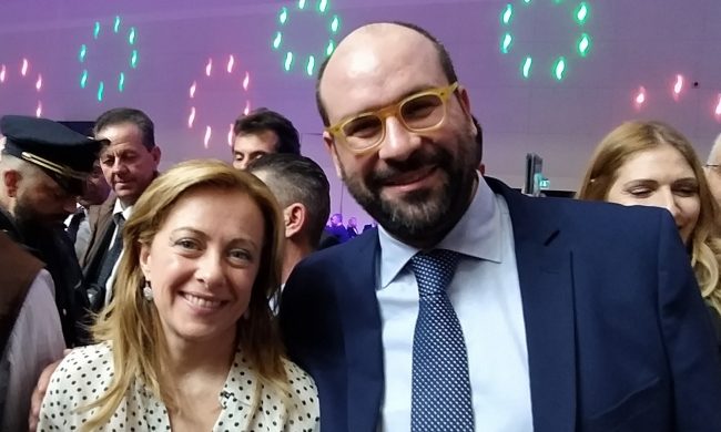 Giù le Zampe… Zamperini sorpassa Mastro in volata