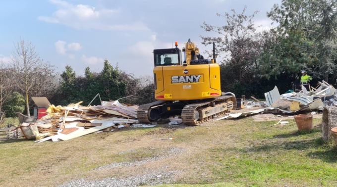 Abbattute alcune abitazioni abusive in Brianza