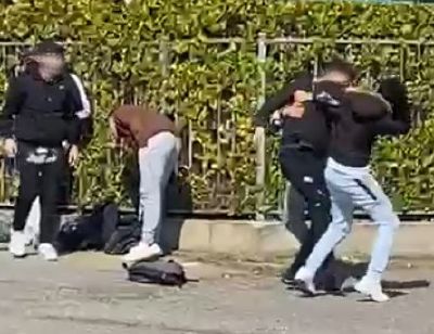 Botte a scuola, il video diventa virale