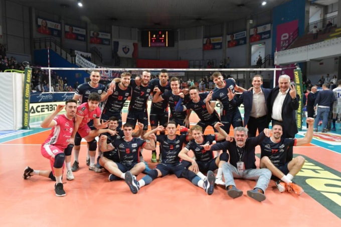 Agnelli Tipiesse, il derby è tuo! Brescia al tappetto, tie-break vincente