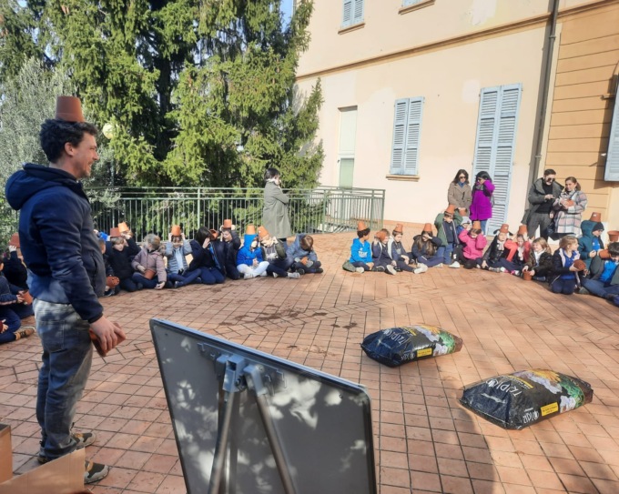 Collegio Villoresi, piccoli giardinieri crescono… col Giornale di Merate