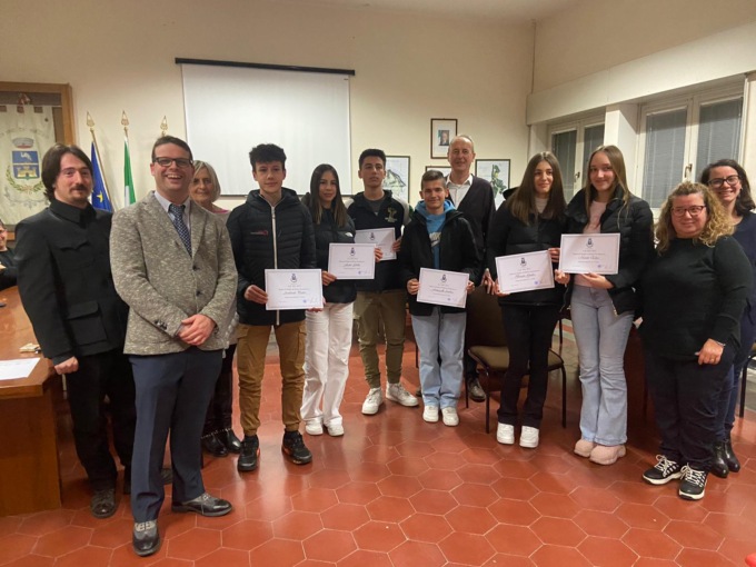 Consegnate sei borse di studio a giovani meritevoli ad Airuno