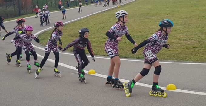 Padernese Pattinaggio, entusiasmo alle stelle per i piccoli atleti granata FOTOGALLERY