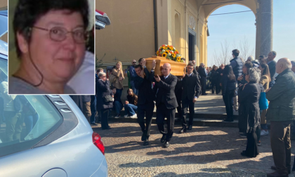 Folla al funerale di Paola Martinelli, "Ora è tra le braccia di Dio"