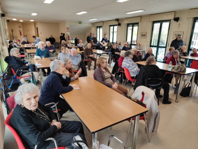 Le Forze dell’ordine incontrano gli anziani: i consigli dei Comandanti Pecoraro e Mondella