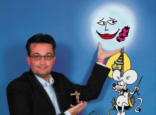 Il nostro vignettista e… La tramvia che scappò via