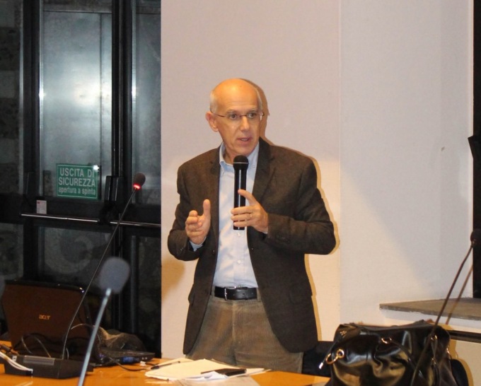Vittorio Agnoletto, conferenza a Merate per parlare di sanità pubblica