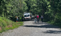 Scivola nei boschi, donna trasportata in ospedale