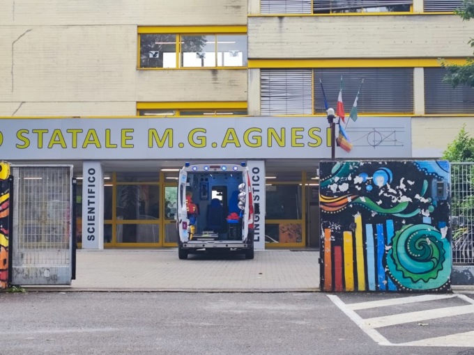 Ennesimo malore al Liceo Agnesi