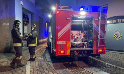 Incendio in casa, famiglia sfollata