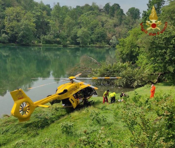 Cade sul lungo Adda: 55enne trasportato in ospedale in  elicottero in condizioni serie