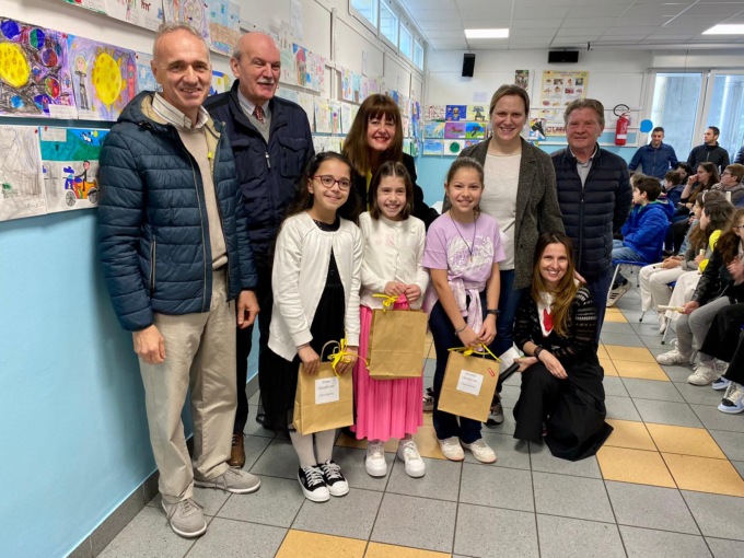 Castello Brianza: in mostra i “Sogni del cassetto” dei bambini della “De Amicis”