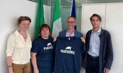 L'associazione Plastic Free incontra Mauro Piazza