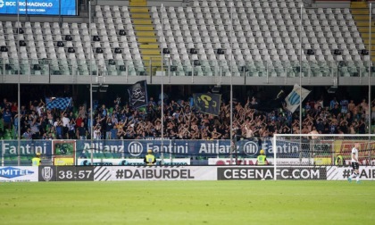 Calcio Lecco a Foggia per la finale, maxischermo in città