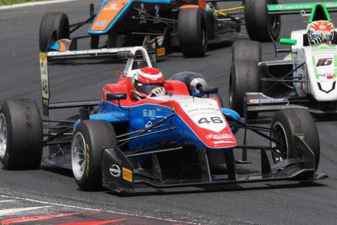 Formula 2000 Zinox, progressi per il missagliese Riccardo Perego