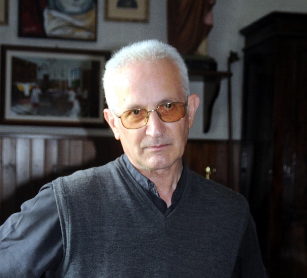 Don Giorgio De Capitani contro Berlusconi: “Sarà difficile liberarsi dal virus berlusconiano”