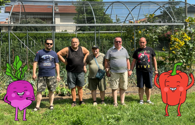 VolontariaMente in piazza Prinetti con il gazebo dell’orto sociale