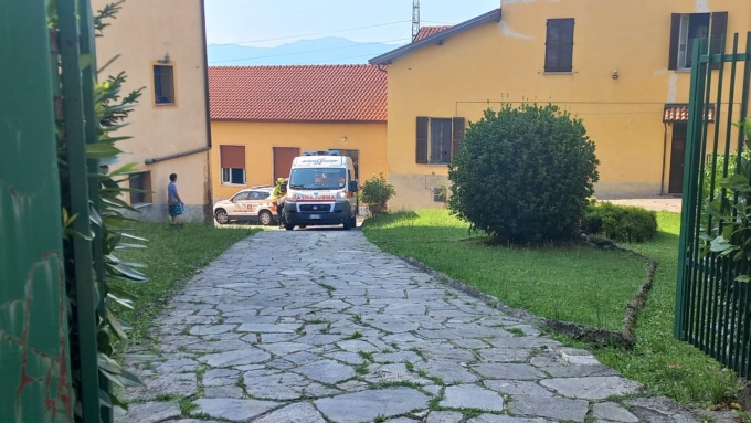 Punto da un insetto: paura per un 51enne