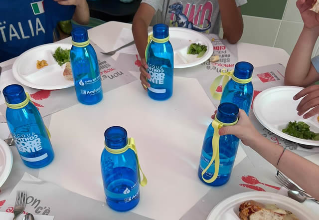 Borracce per tutti grazie a Lario Reti