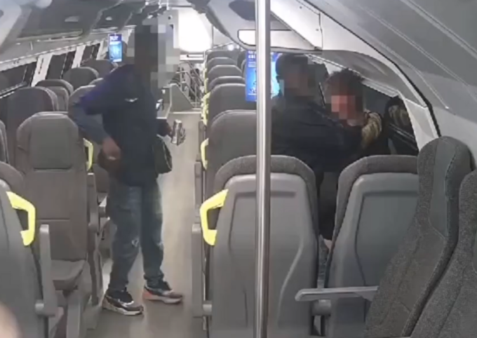 Aggressione col machete sul treno: condannato uno dei responsabili