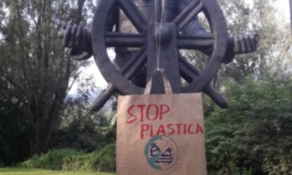 Calolzio, "stop plastica": l'appello della nuova generazione